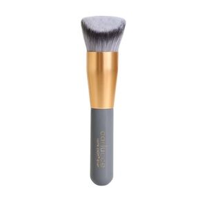 Carlucce's Cache Cream Brush infused with argan oil & hyaluronic acid